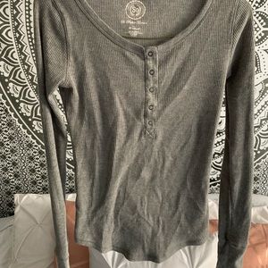Grey long sleeve